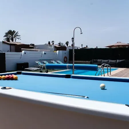 Romans ヴィラ カレタ・デ・フステ