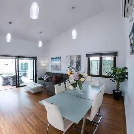 ヴィラ Romans カレタ・デ・フステ